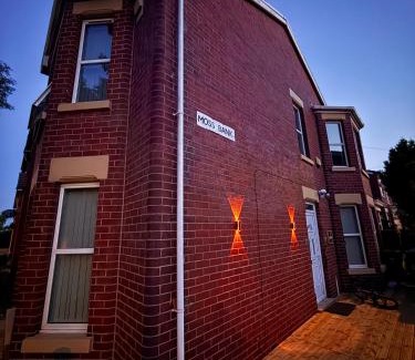 Manchester House | Full Home with Free Parking in Moss Bank, Crumpsall, Manchester