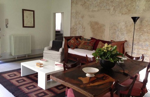 Santo Spirito Apartment | Full of light Cottage Flat Garden view of XVIII Century Palace with Doorman
