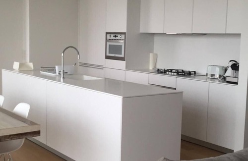 Tel Aviv Condo | Full Service Luxury Tower on Rothschild
