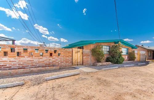 Midtown House | Full Triplex In Central Tucson Ev Charging