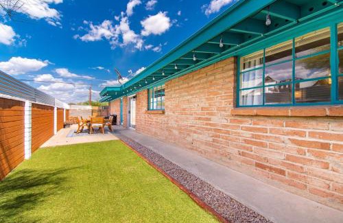 Midtown House | Full Triplex In Central Tucson Ev Charging