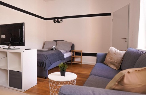 Halle Apartment | FullHouse - Halle - T28 - Panda Apartment