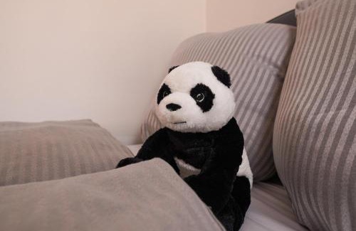 Halle Apartment | FullHouse - Halle - T28 - Panda Apartment
