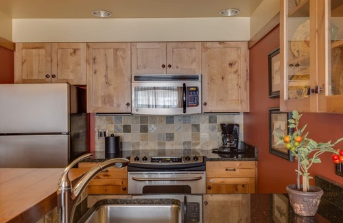Victor Cabin | Fully appointed suite within Teton Springs Lodge includes Resort Amenities