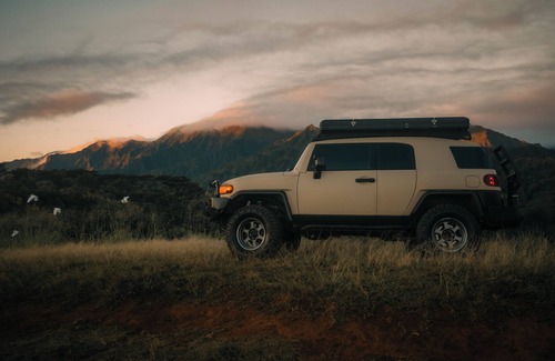 Wailua House | Fully Decked Lifted 4WD All Tan FJ Cruiser!