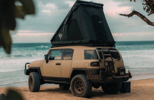 Wailua House | Fully Decked Lifted 4WD All Tan FJ Cruiser!