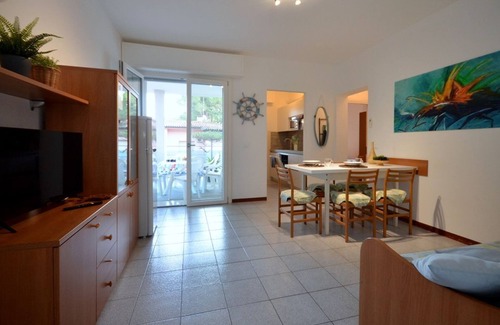 Lignano Pineta Apartment | Fully equipped flat in a pinewood area with swimming pool