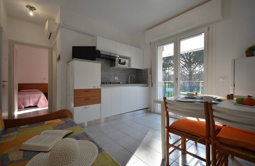 Lignano Pineta Apartment | Fully equipped flat in a pinewood area with swimming pool