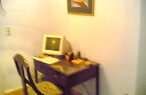 Agouza Apartment | Fully Equipped ,3 BR ,centrally located flat in Mohandsseen
