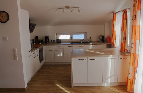 Inzell Condo | Fully equipped, spacious vacation apartment with mountain views;
