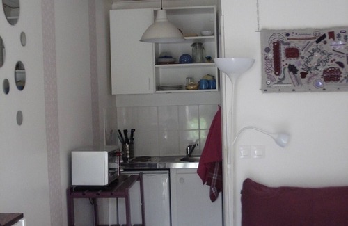 Quartier Branville Apartment | Fully equipped studio with private parking