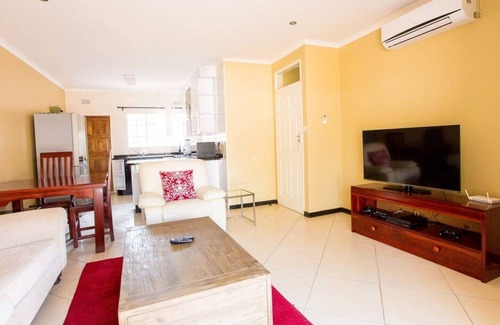 Greendale House | Fully furnished 2 bed-roomed apartments in the leafy northern suburbs of Harare.