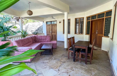 Ukunda House | Fully furnished 2 bedroom that is 5 minutes walk to the beach