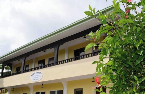 Koror House | Fully-furnished apartment - Meda Terrace Unit C in Koror with AC, WiFi