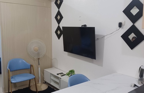 Highway Hills Condo | Fully Furnished Condo at SMDC