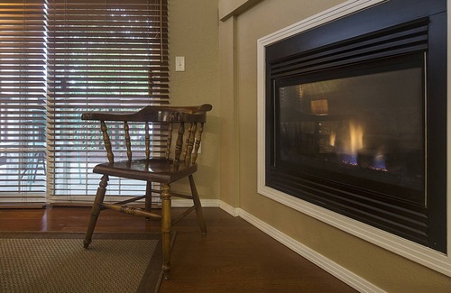 Fort Collins Condo | FULLY FURNISHED EXECUTIVE 2 BED/2BATH CONDO NEAR CSU AND OLD TOWN