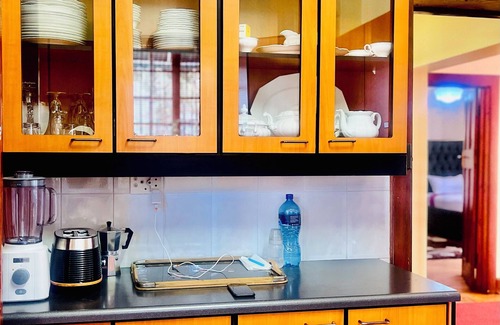 Greater Johannesburg Metropolitan Area Villa | Fully furnished home in Melville-5 minutes to the famous 7th Street