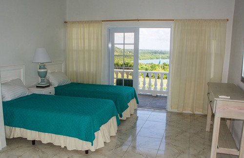 Savannes Apartment | Fully furnished/modern apartments with ocean view, 5 mins from the beach