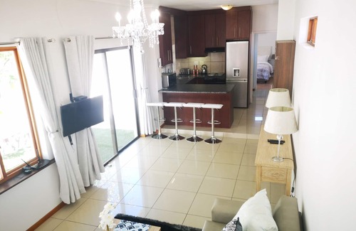 Milnerton Cottage | Fully Furnished, Self catering, Recently Renovated, Modern Cottage, Sleeps 4