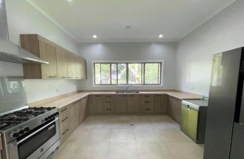 Forbes Park House | Fully furnished townhouse in forbes park makati