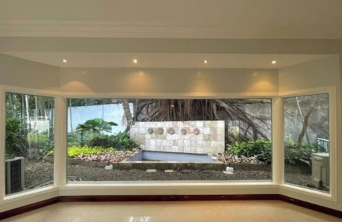 Forbes Park House | Fully furnished townhouse in forbes park makati