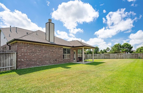 Cypress House | Fully-Furnished, Well Maintained Fairfield Home. Relax in Cypress, TX