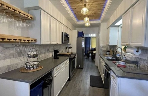 Universal City House | Fully Furnished1-Level Home in a Quiet Neighborhood, near Randolph AFB.