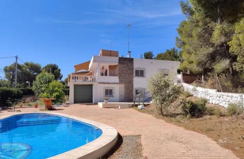Naquera Villa | Fully private villa for 12p with large pool in Valencia-Náquera