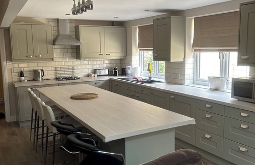 Chipping Norton Cottage | Fully refurbished luxury cottage 150nMeters from Chipping Norton high street OX7