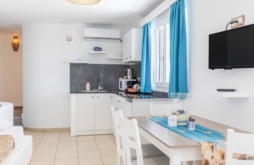 Ano Mera Apartment | Fully Renovated Apartment for 5 persons