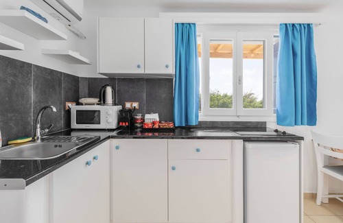 Ano Mera Apartment | Fully Renovated Apartment for 5 persons