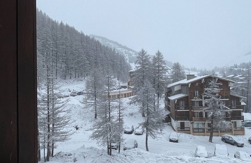 Allos Apartment | Fully renovated duplex apartment at the foot of the slopes.