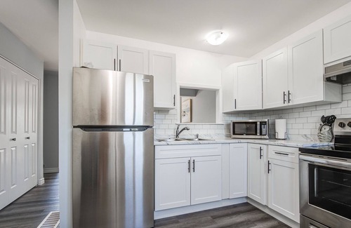 Exeter House | Fully Renovated Townhouse with New Foosball Table!