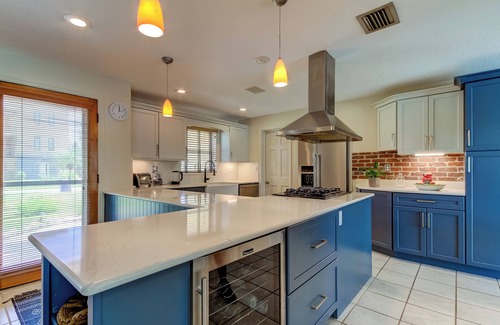 Dunedin House | FULLY RENOVATED WATERFRONT POOL HOME IN DUNEDIN