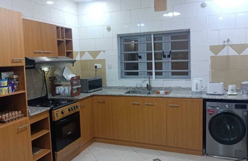 Abuja Apartment | Fully Serviced 4 Bedrooms Apartment in FCT-Abuja