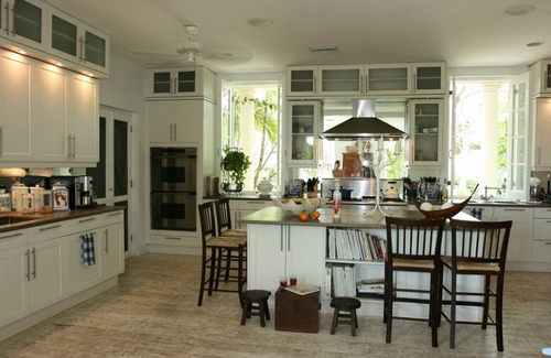 Leeward Settlement Villa | Fully Staffed 7 Bedroom Beach Front Villa in Turks and Caicos
