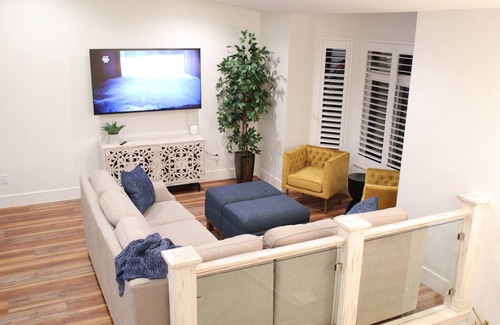 Woods Cross House | Fun Getaway Close to airport, downtown, and ski resorts. Private Pool & Hot Tub!