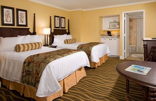 St. Pete Beach Resort | Fun in the Sun at Tradewinds Island Grand