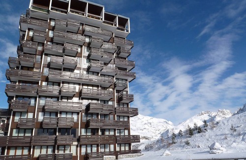 Le Lavachet Apartment | Functional duplex near slopes & shops, balcony, 8 people