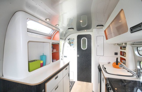 Chacewater House | Funky Airstream -Stunning Tin Mine Views-10mins Surf/Surf Beaches-Free WiFi-Dogs
