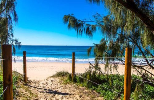 Buddina House | Funky Beachfront House Opposite Kawana Surf Club