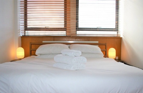 Saint Paul's Apartment | Funky Flat in the Heart of Bristol - Free Parking