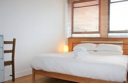 Saint Paul's Apartment | Funky Flat in the Heart of Bristol - Free Parking