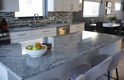 Detroit - Shoreway House | Funky Modern Home Minutes Drive from Downtown CLE