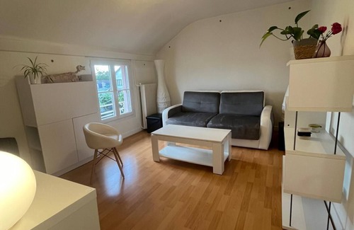 Conflans-Sainte-Honorine Apartment | Furnished apartment Fin d'Oise - Quiet neighborhood (200m RER A/SNCF train station)