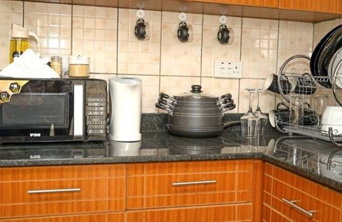 Nairobi West Apartment | Furnished 1 Bedroom Apartment in Nairobi | 15 Mins to CBD | Free WI-FI & Parking