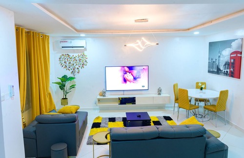 Abuja House | Furnished 4 Bedroom Apart - 24Hrs Elect/WIFI/Security