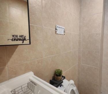 Minglanilla Apartment | Fyangz Mini Karaoke Condo Staycation