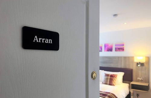 Tighnabruaich Hotel | Fyne Rooms Arran - sleeps 4 guests in 1 bedroom
