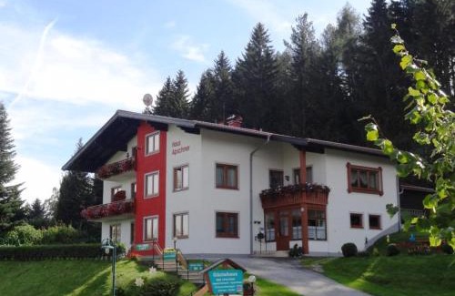 Sankt Corona am Wechsel House | Gästehaus Apschner